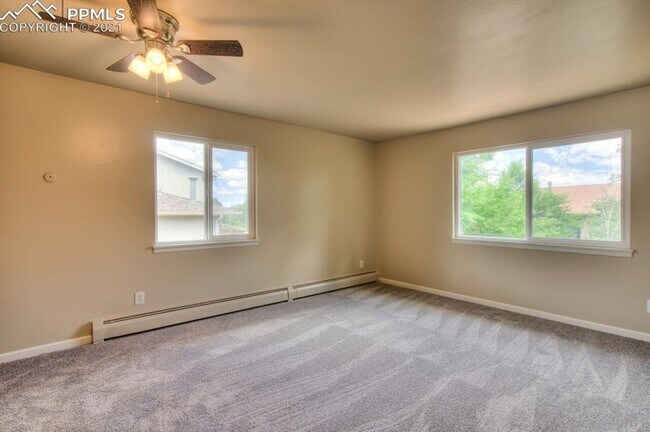 Building Photo - 1197 Cree Fourplex