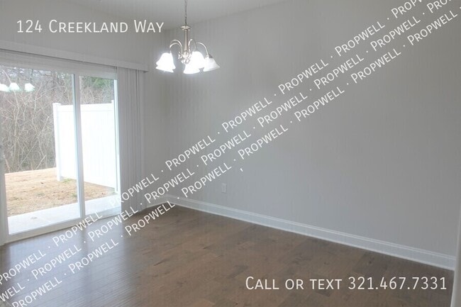 Building Photo - 124 Creekland Wy