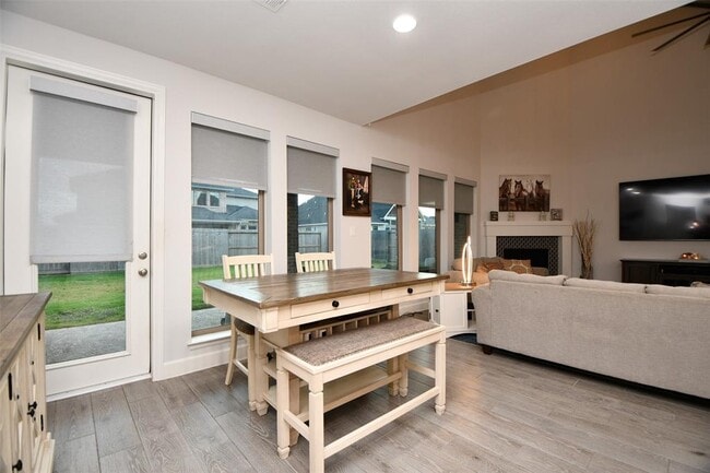 Building Photo - 29519 Juniper Ranch Rd