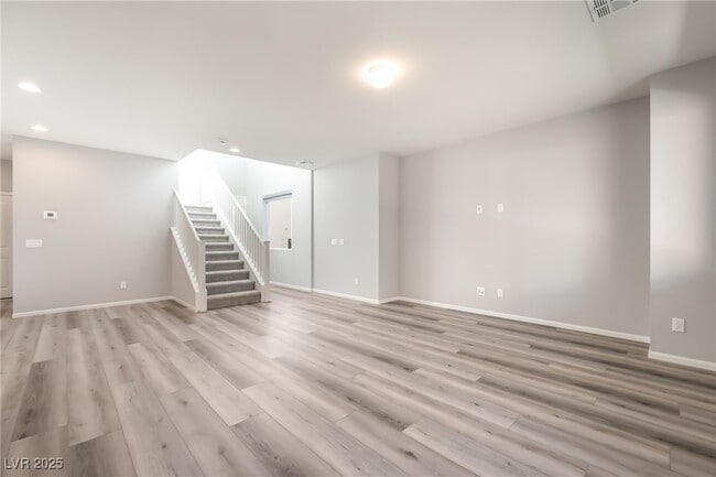 Building Photo - 8923 W Pebble Rd