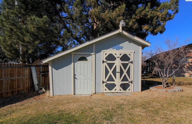 Building Photo - 4 Bed/ 2 Bathroom House in Pasco