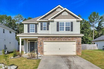 Building Photo - 3302 Alexandria Dr
