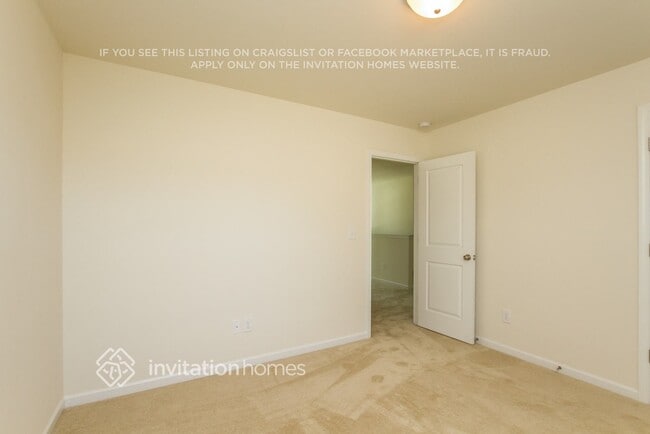 Building Photo - 457 Augustus Lane