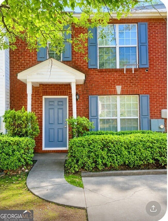 Building Photo - 2279 Strathmoor Manor Dr