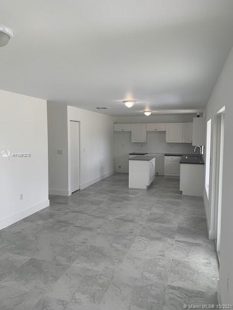 Building Photo - 21870 SW 118th Ave