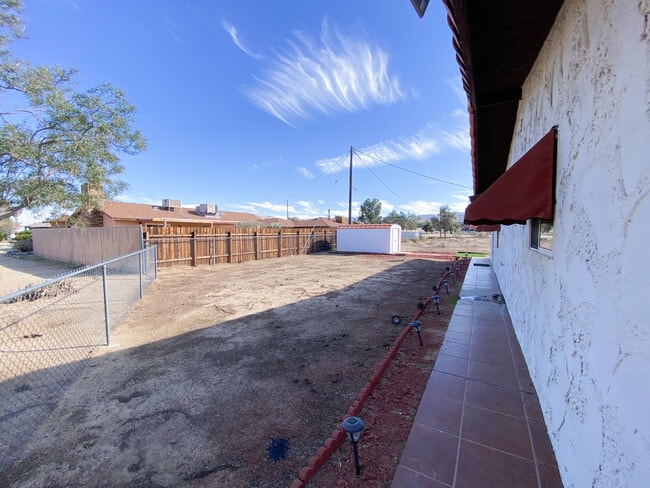 Building Photo - 6817 Warren Vista Ave