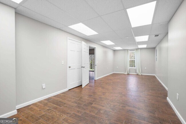 Building Photo - 1083 Soaring Way NE