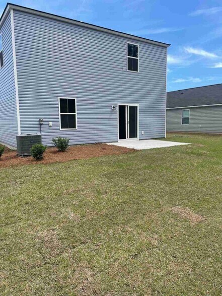 Building Photo - 454 Ladyfish Loop NW