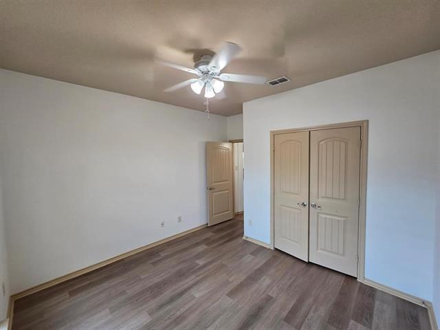 Building Photo - 10444 Merced Lake Rd