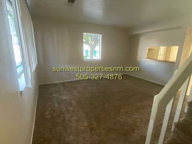 Building Photo - 1701 E Cliffside Dr