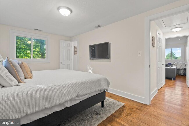 Building Photo - 14827 Old Frederick Rd