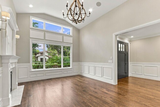 Building Photo - 3878 Magnolia Dr