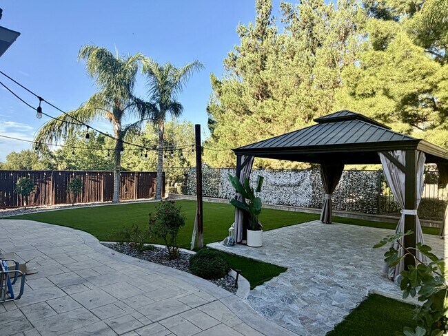 Building Photo - 11226 Evergreen Loop