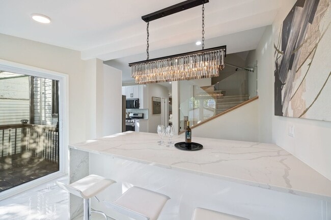 Building Photo - 4143 N Drake Ave