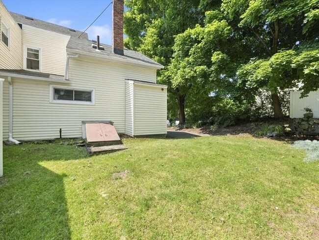 Building Photo - 27-29 Kilby St