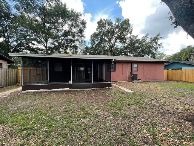 Building Photo - 3/2 Plant City!