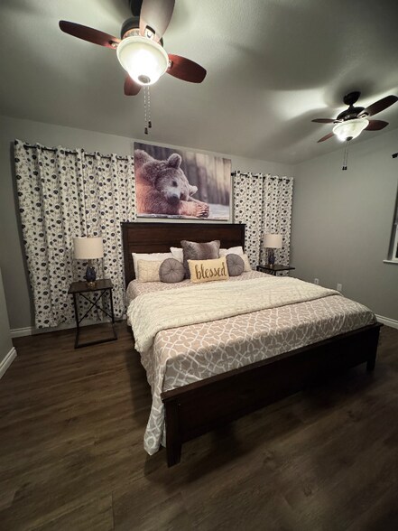 Building Photo - 7500 E Ashmore Ave