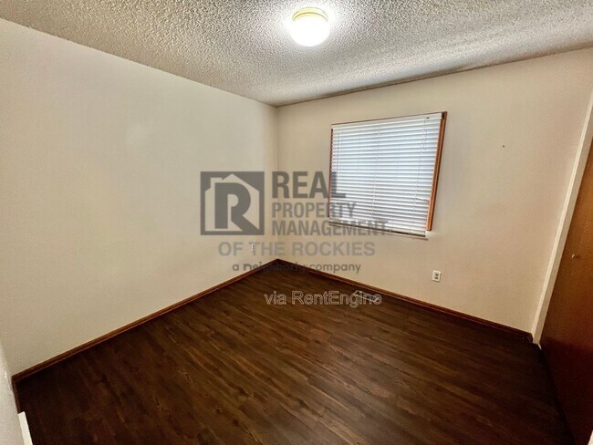 Building Photo - 4224 Wolf Creek Ct