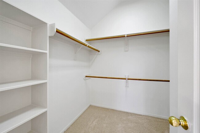 Building Photo - 21406 Hannover Pines Dr