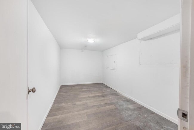 Building Photo - 5645 Lebanon Ave