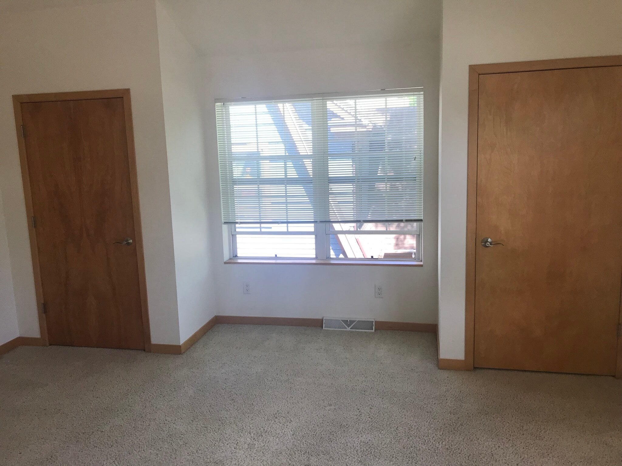 Upstairs Loft Bedroom - 18 N Baldwin St