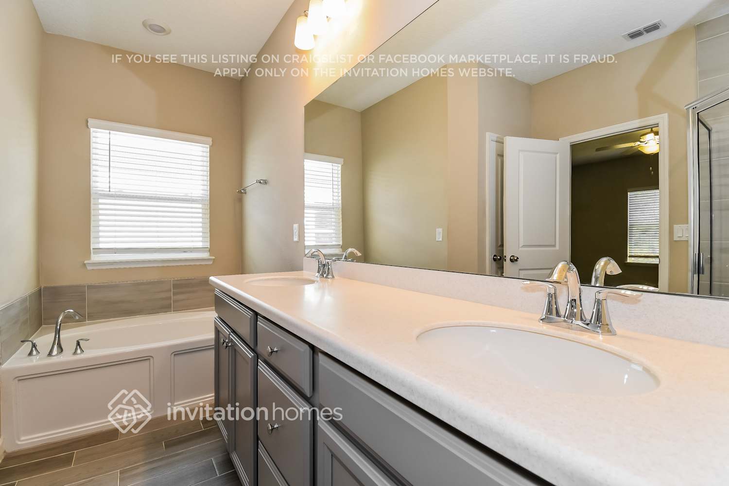 Building Photo - 9998 Lemon Grass Ln