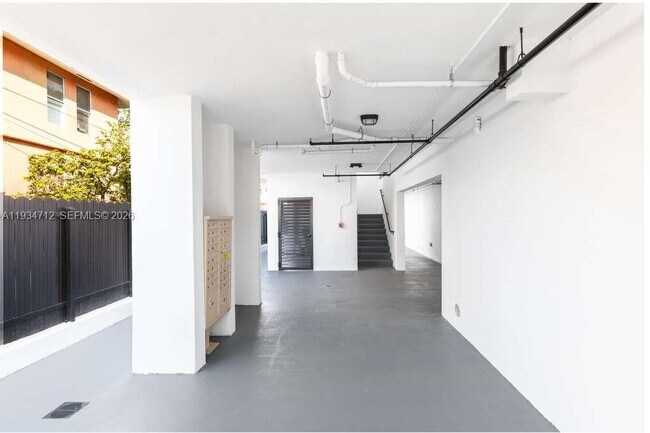 Building Photo - 1547 NW 2nd St