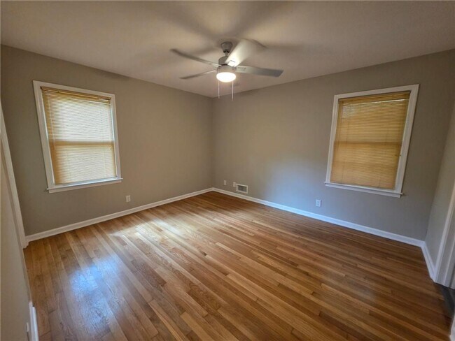 Building Photo - 4886 Candlewood Ln
