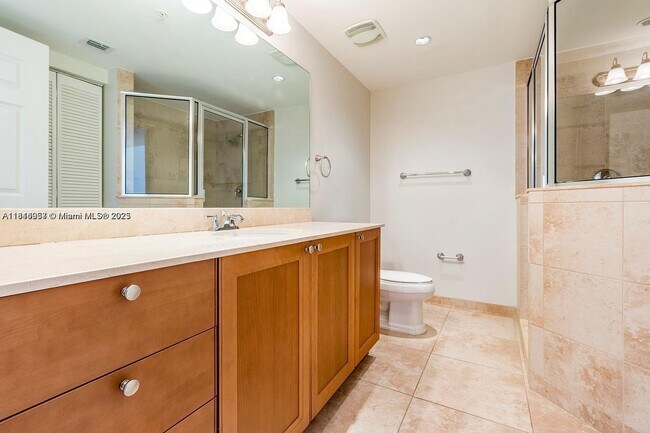 Building Photo - 55 Merrick Way