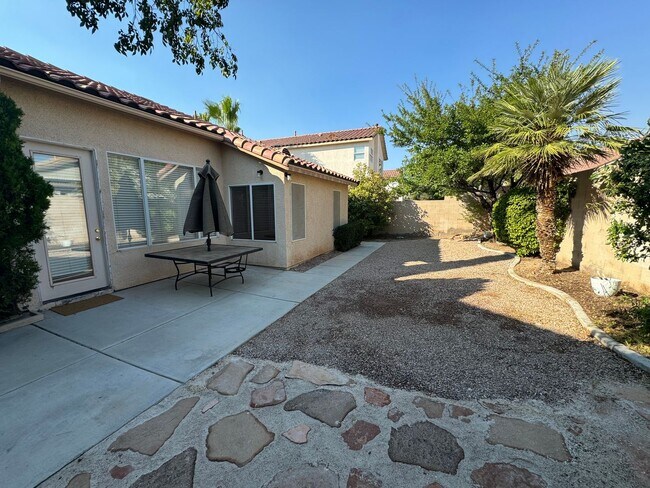 Building Photo - Single Story Home In The Heart Of Summerli...