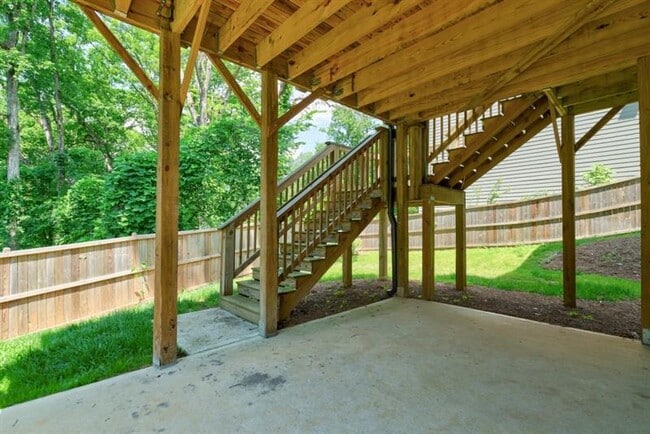 Building Photo - 1317 Winfair Ln NE