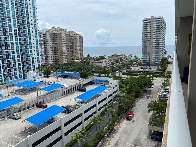 Building Photo - 1965 S Ocean Dr