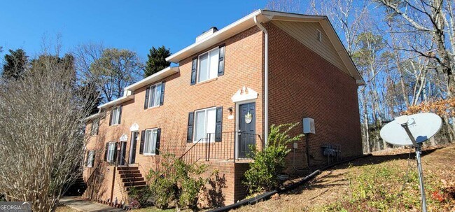 Building Photo - 3284 Highpoint Ct