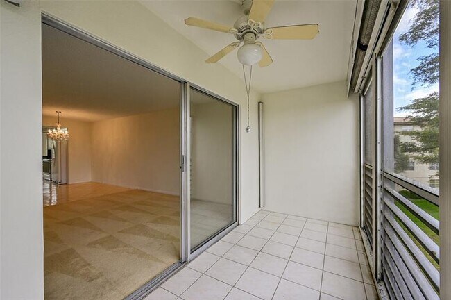 Building Photo - 1604 Abaco Dr