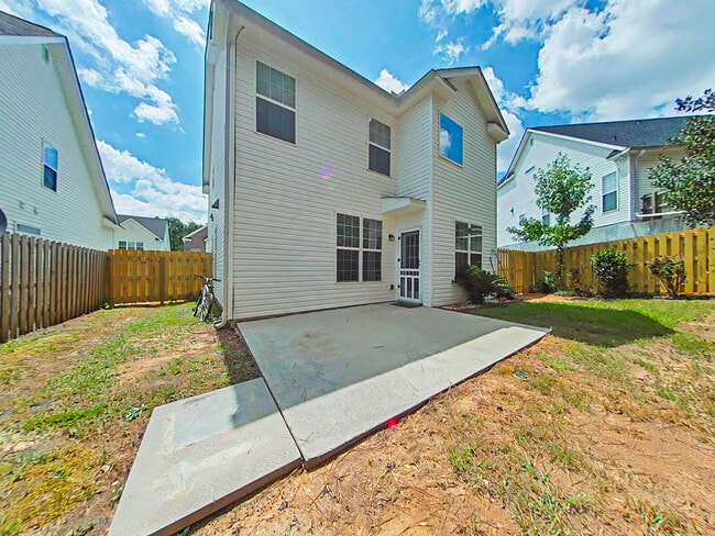 Building Photo - 709 Lakeside Landing Ct