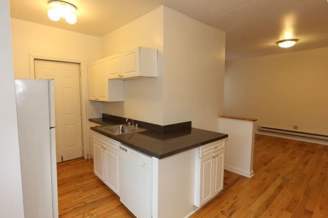 Building Photo - 3723 N Pine Grv