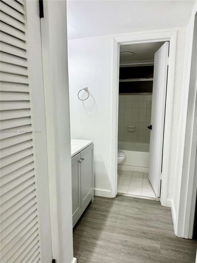 Building Photo - 7505 SW 82nd St