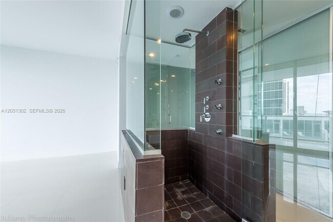 Building Photo - 1040 Biscayne Blvd