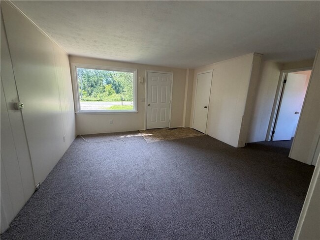 Building Photo - 1846 Ridge Rd