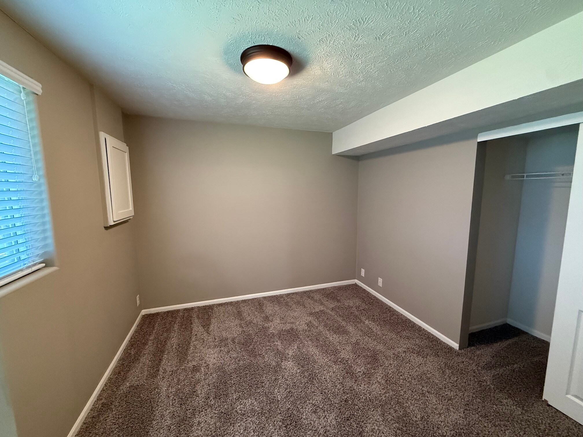 Building Photo - 5144 N 144th Ct