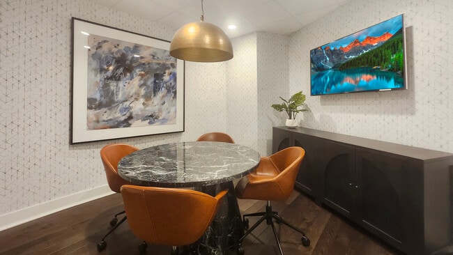 Building Photo - 850 N Lake Shore Dr