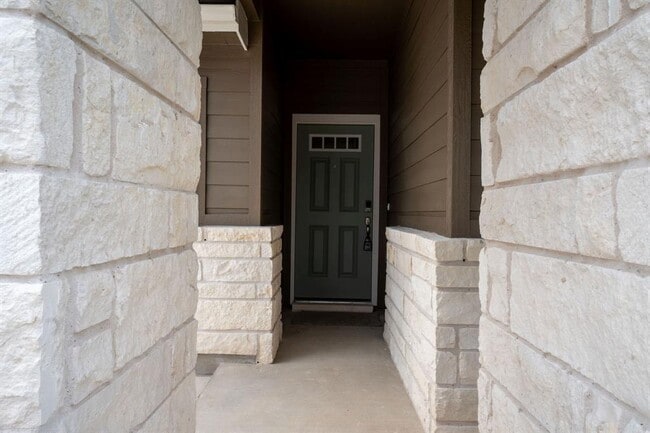 Building Photo - 2832 Mill Run Bnd