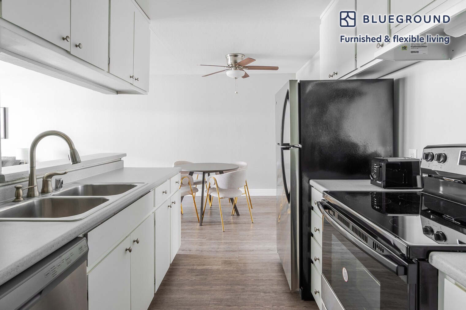 Building Photo - 2019 Shore Line Dr