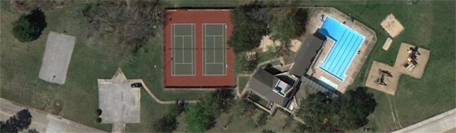 Building Photo - 14218 Swallowfield Dr