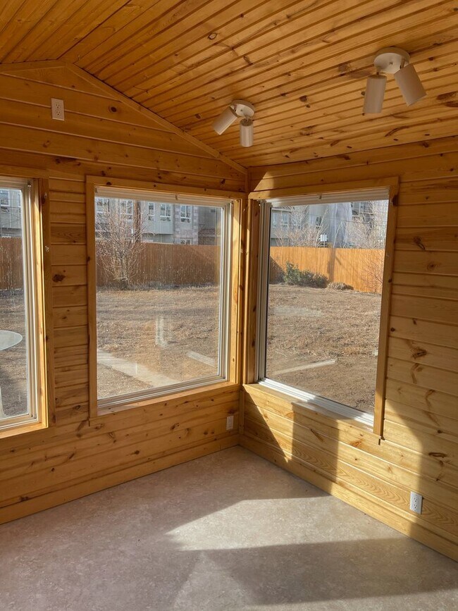 Building Photo - Four bedroom, two bathroom lovely brick ho...