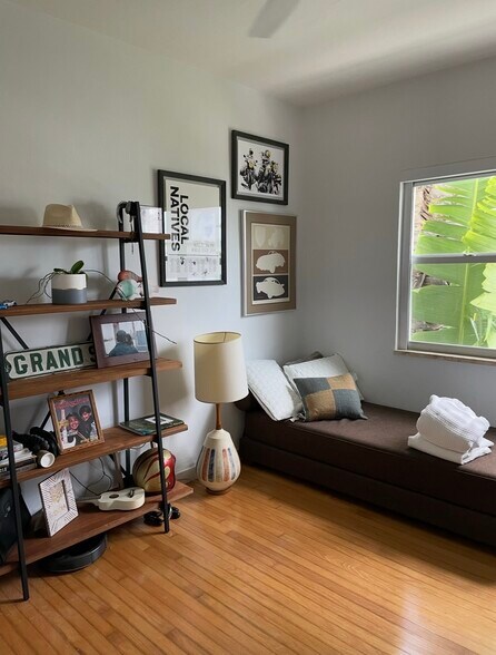 Building Photo - 4023 N Meridian Ave