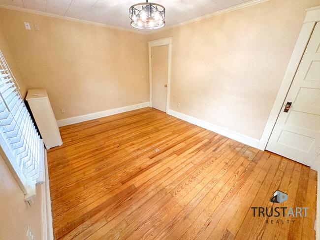 Building Photo - 4 Bedroom house in Foxchase area of North ...