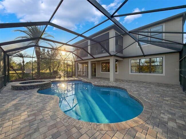 Building Photo - 10701 Laurel Vista Way