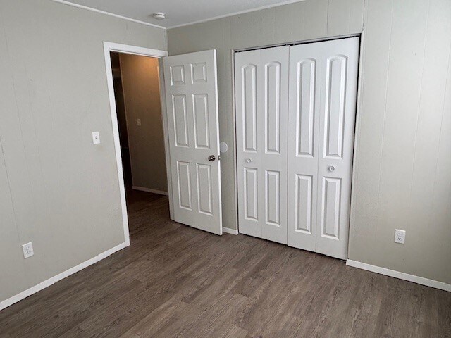 Building Photo - 2605 Roland Dr