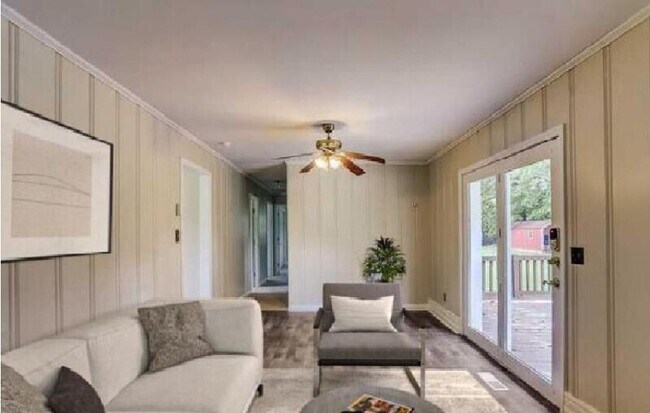 Building Photo - 1718 Mc Millan St